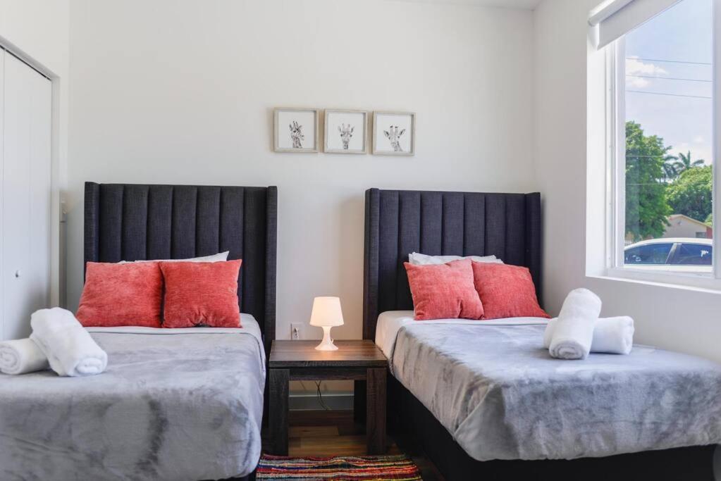 Awesome 3Br Townhouse 15Minutes From The Beach Маями Екстериор снимка