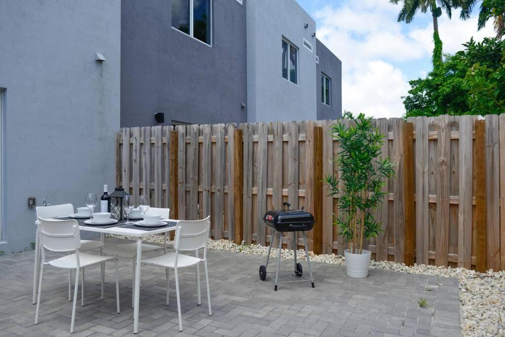 Awesome 3Br Townhouse 15Minutes From The Beach Маями Екстериор снимка